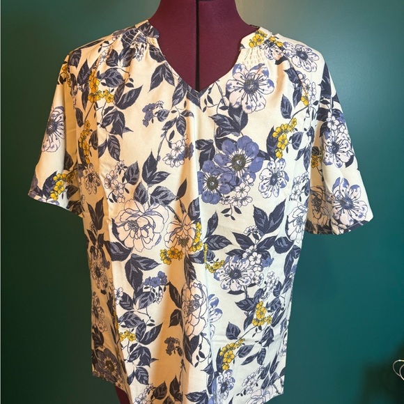 Denim&Co Tops - D&Co Floral Short Sleeve Blouse